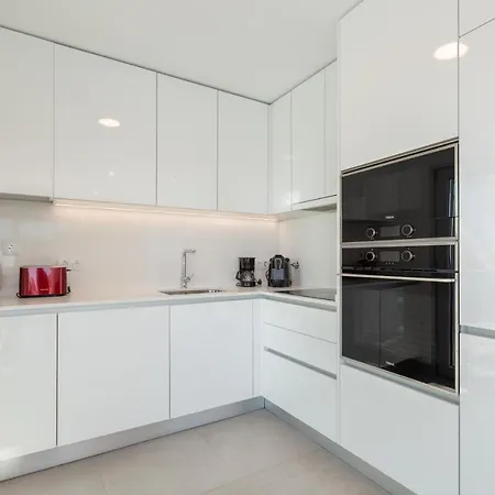 Ocean Chic By The شقة